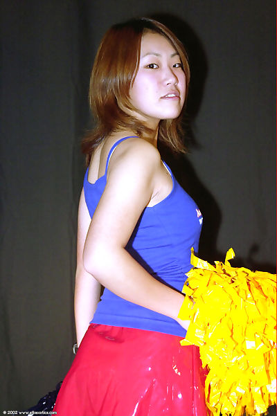 Amateur Japanese cheerleader..